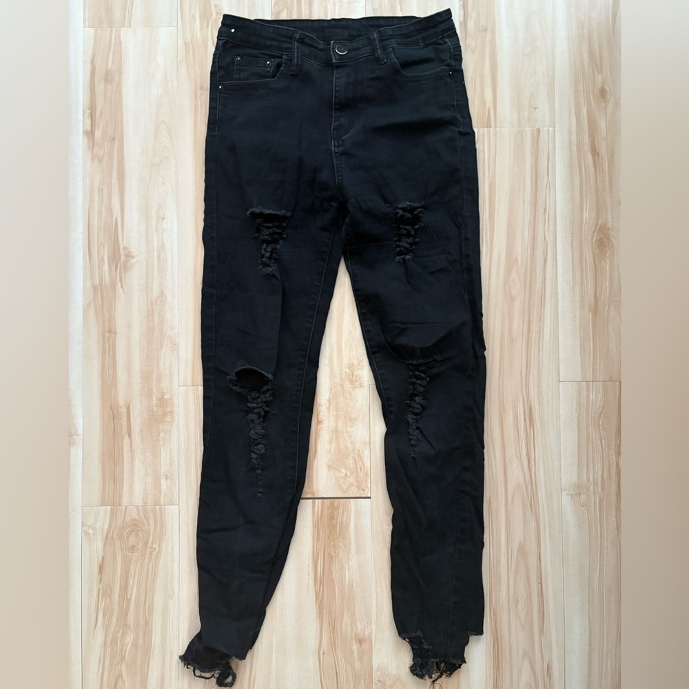 Black Distressed Jeans